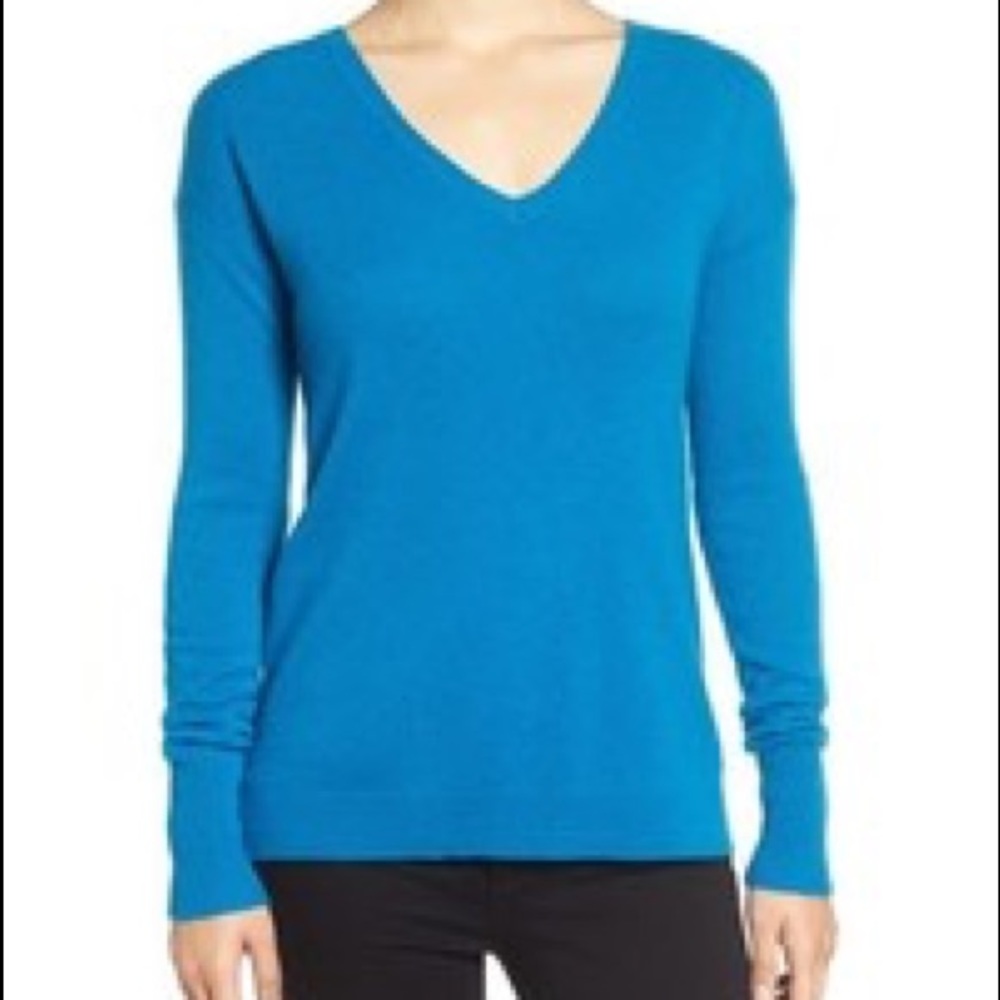 Cashmere V neck sweater